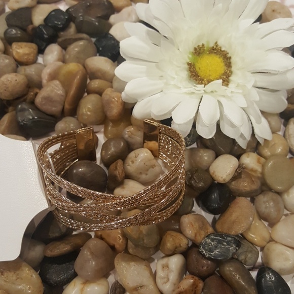 $ Gold Braided Metal Bracelet - NWT! - Picture 3 of 5